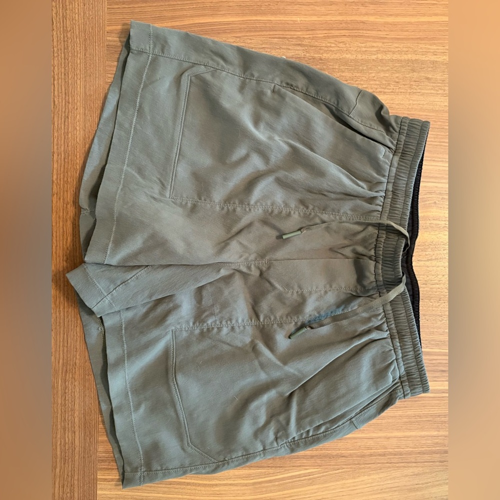 Lululemon Bowline Short 5”